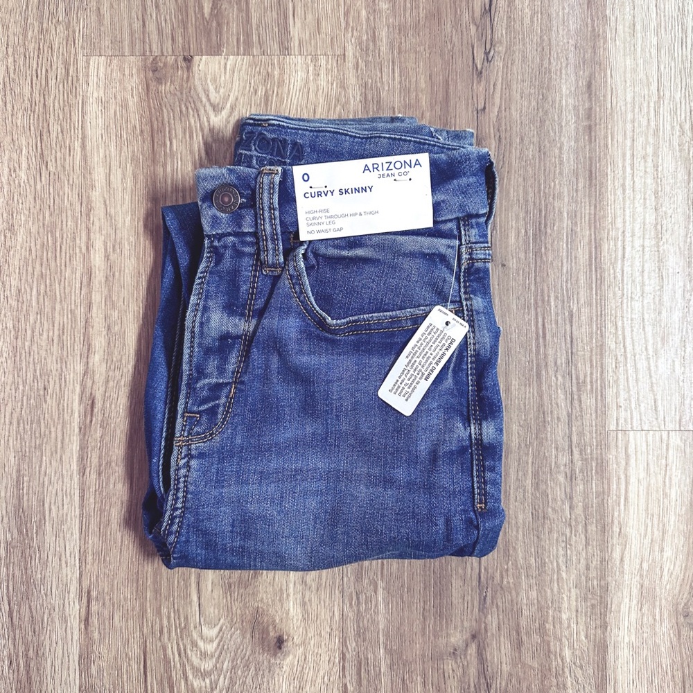 Arizona Jean Co. Skinny Jeans 🏷️